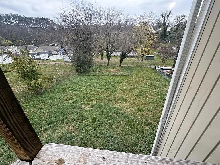 323 Craig AVE - Photo 12