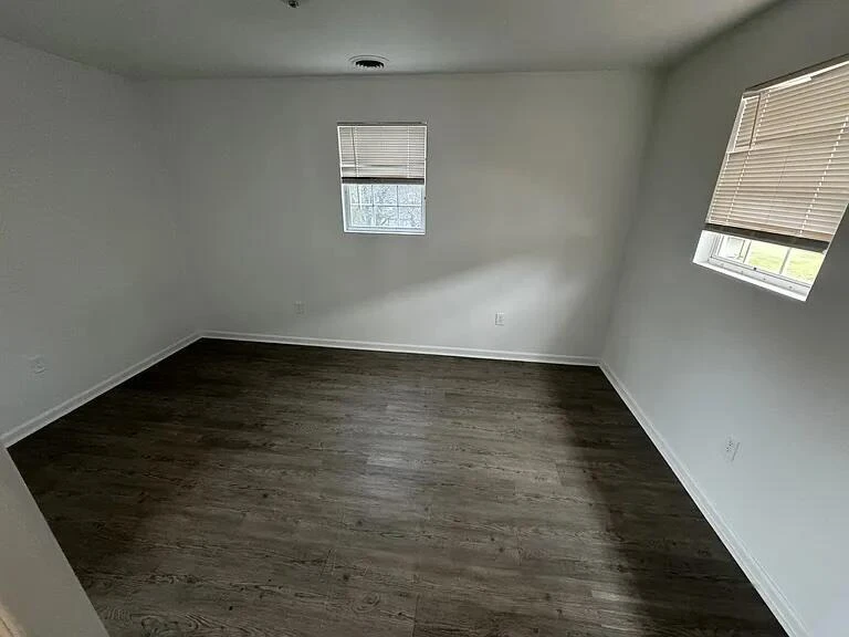 323 Craig AVE - Photo 9