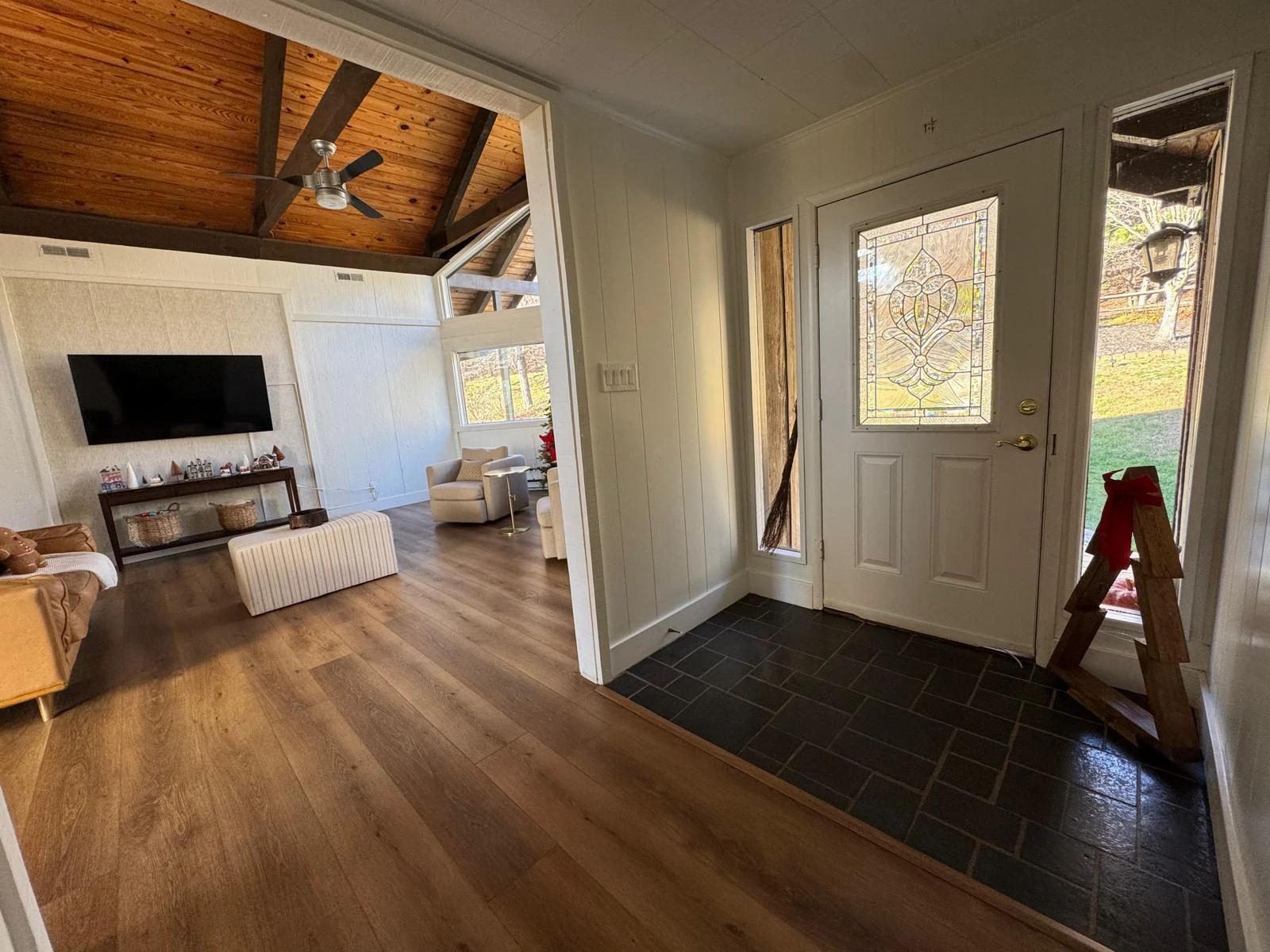 811 Heatherton DR - Photo 2