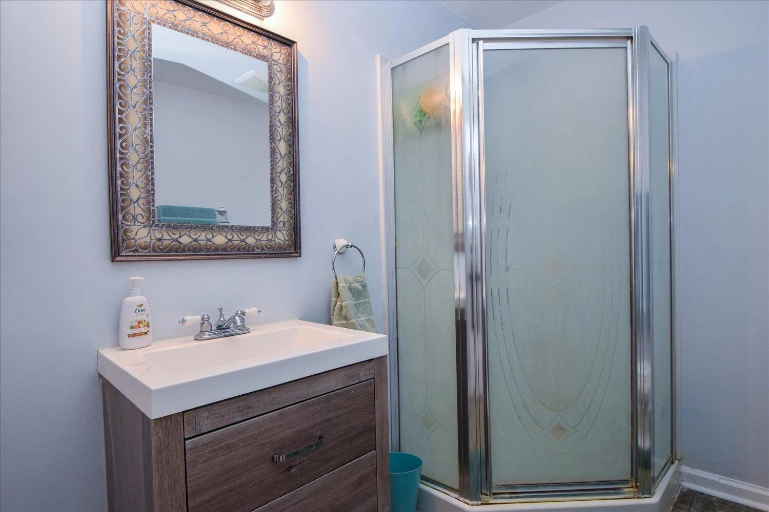 5811 Penguin DR - Photo 16