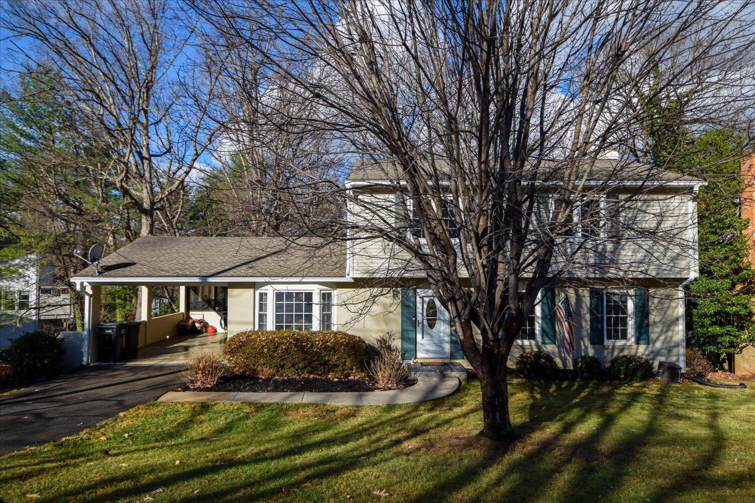 5811 Penguin DR - Photo 27