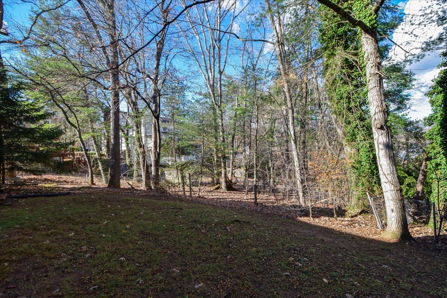 5811 Penguin DR - Photo 34
