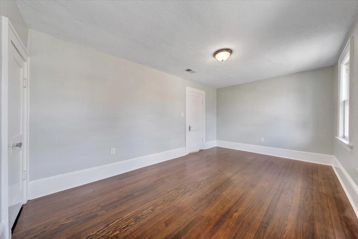 177 Huntington BLVD NE - Photo 17