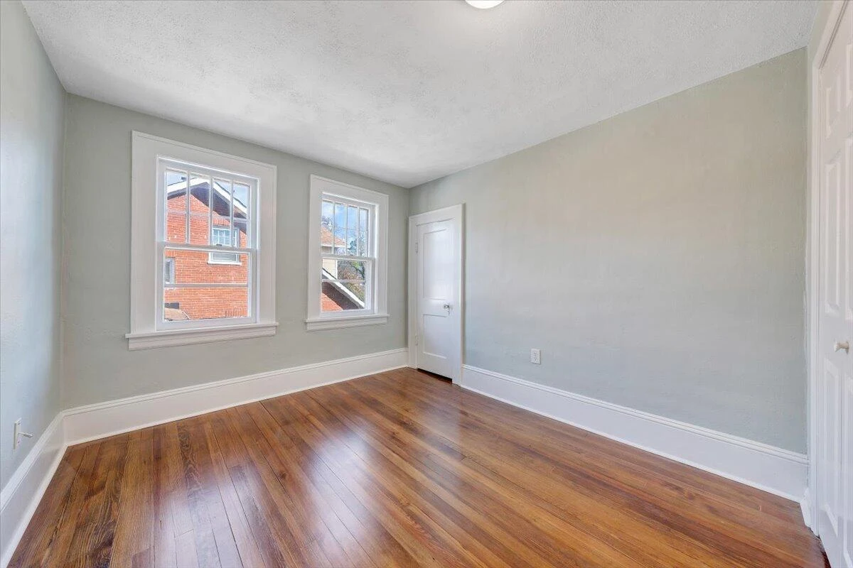 177 Huntington BLVD NE - Photo 18