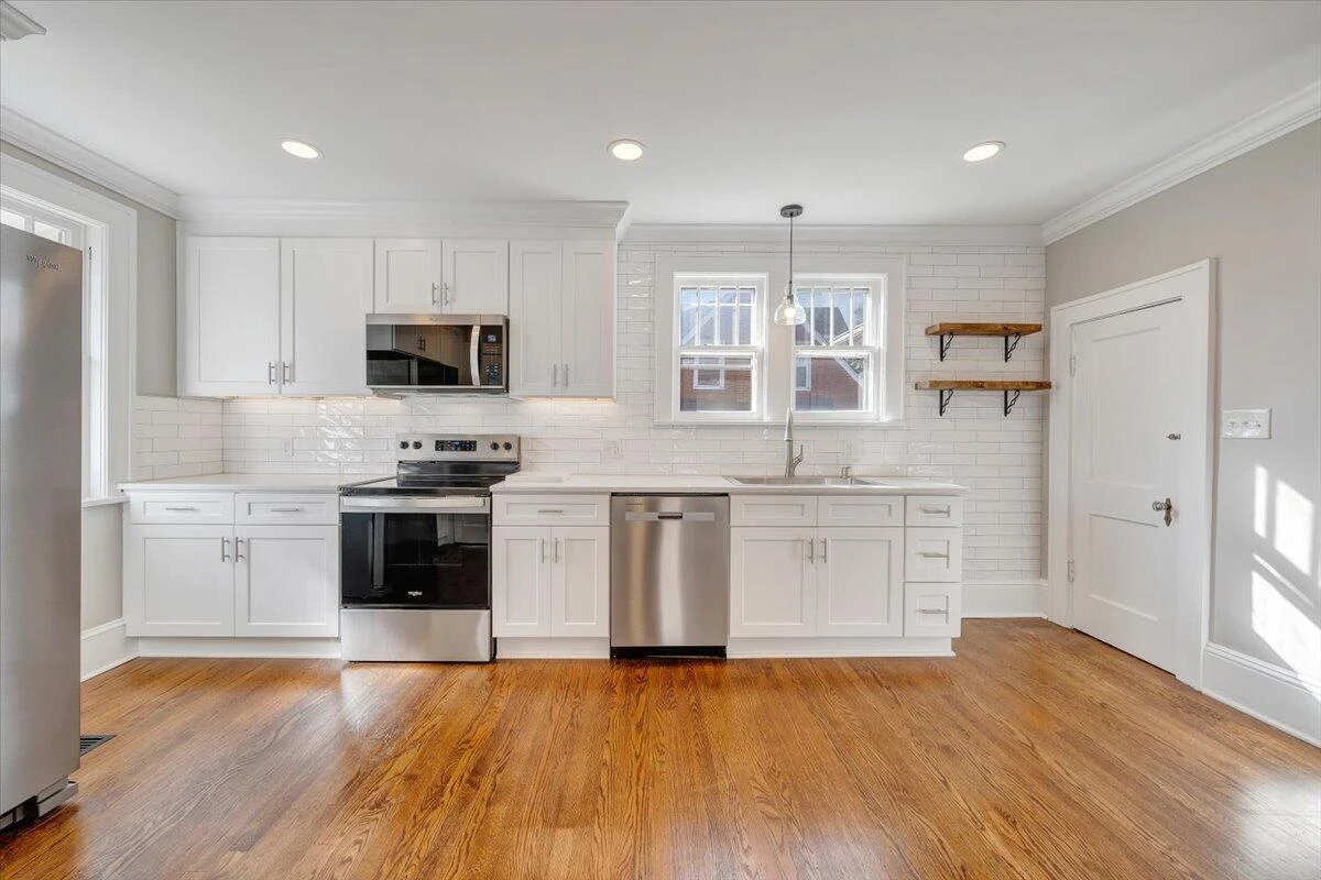 177 Huntington BLVD NE - Photo 12