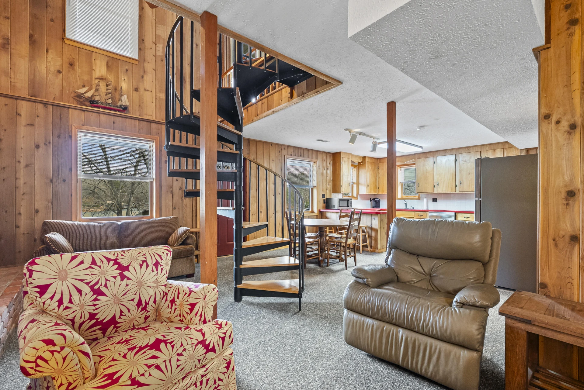 1392 Hermitage CIR - Photo 11