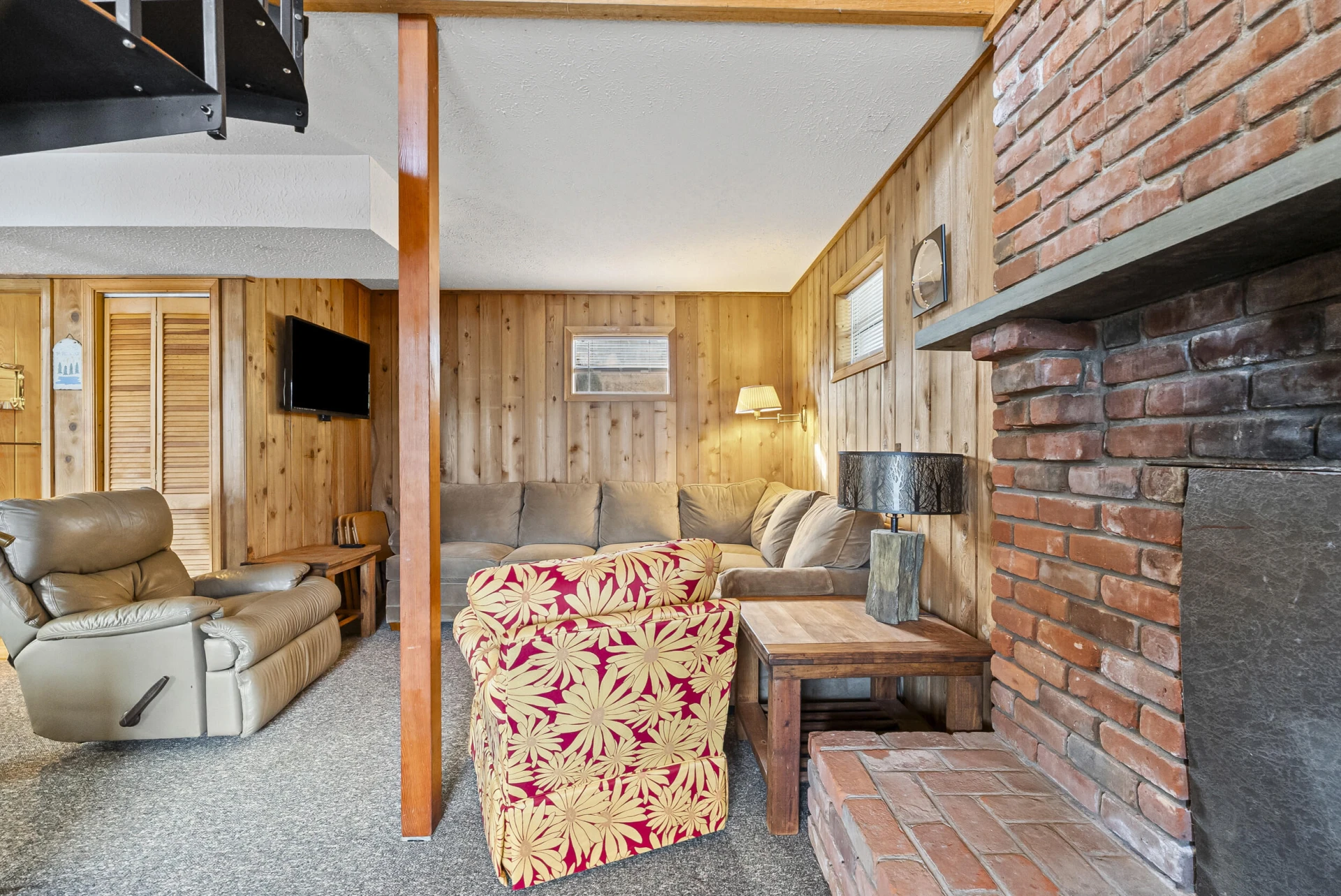 1392 Hermitage CIR - Photo 14