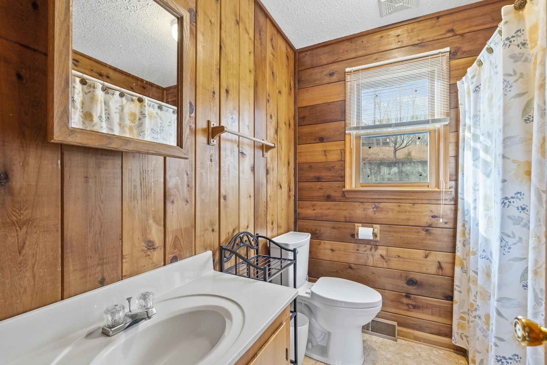 1392 Hermitage CIR - Photo 26