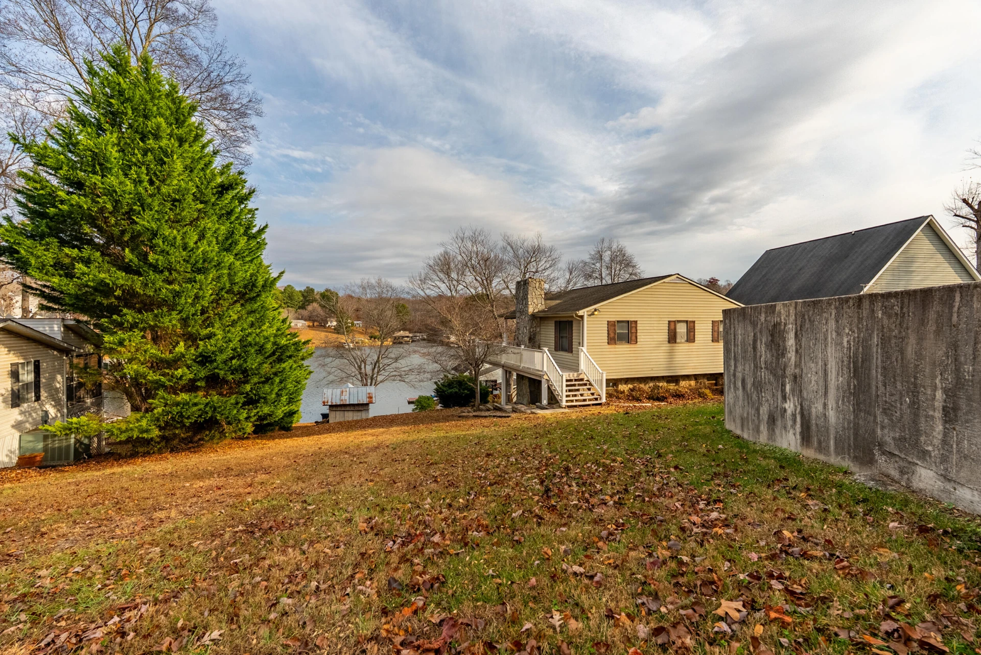 1392 Hermitage CIR - Photo 35