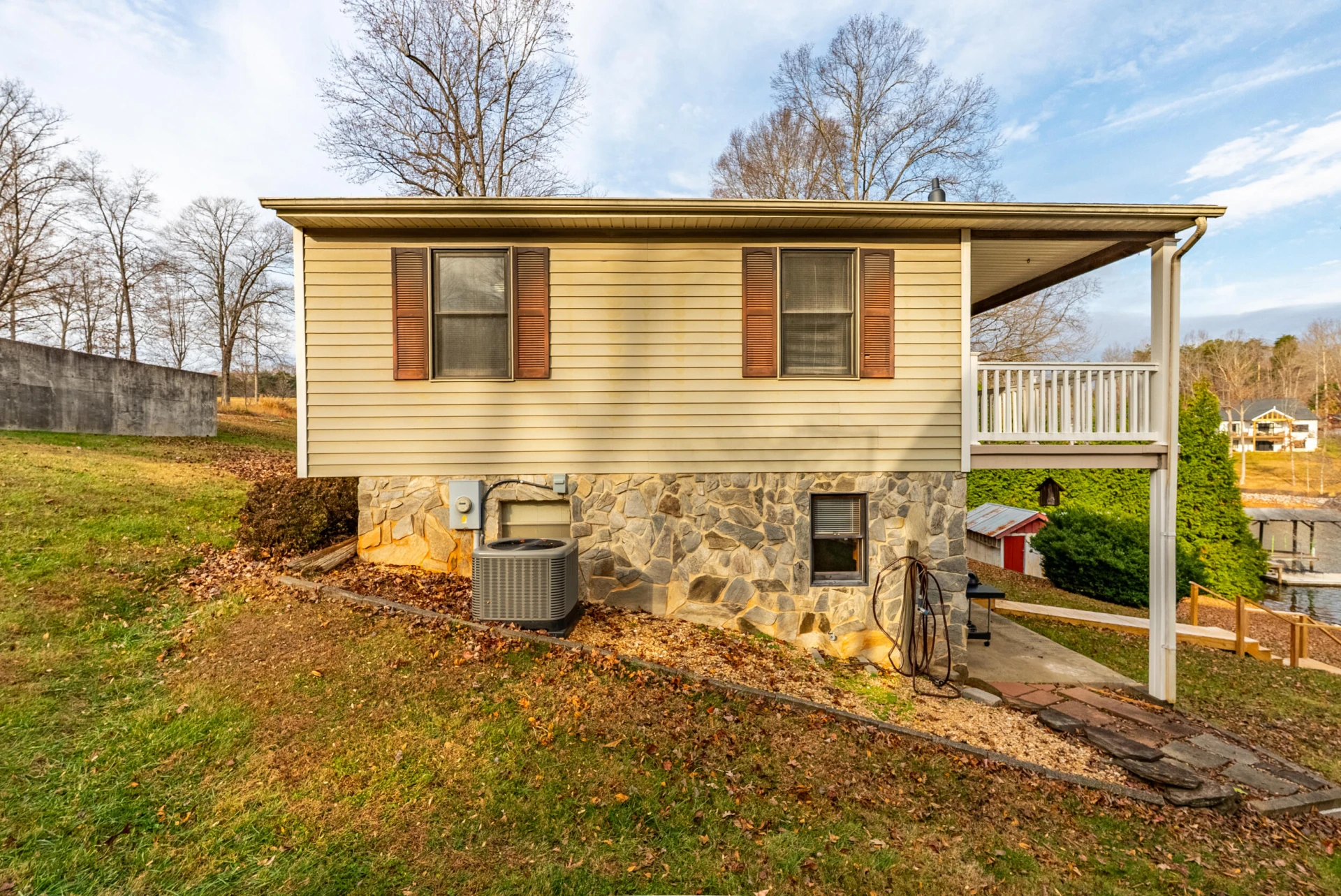 1392 Hermitage CIR - Photo 38