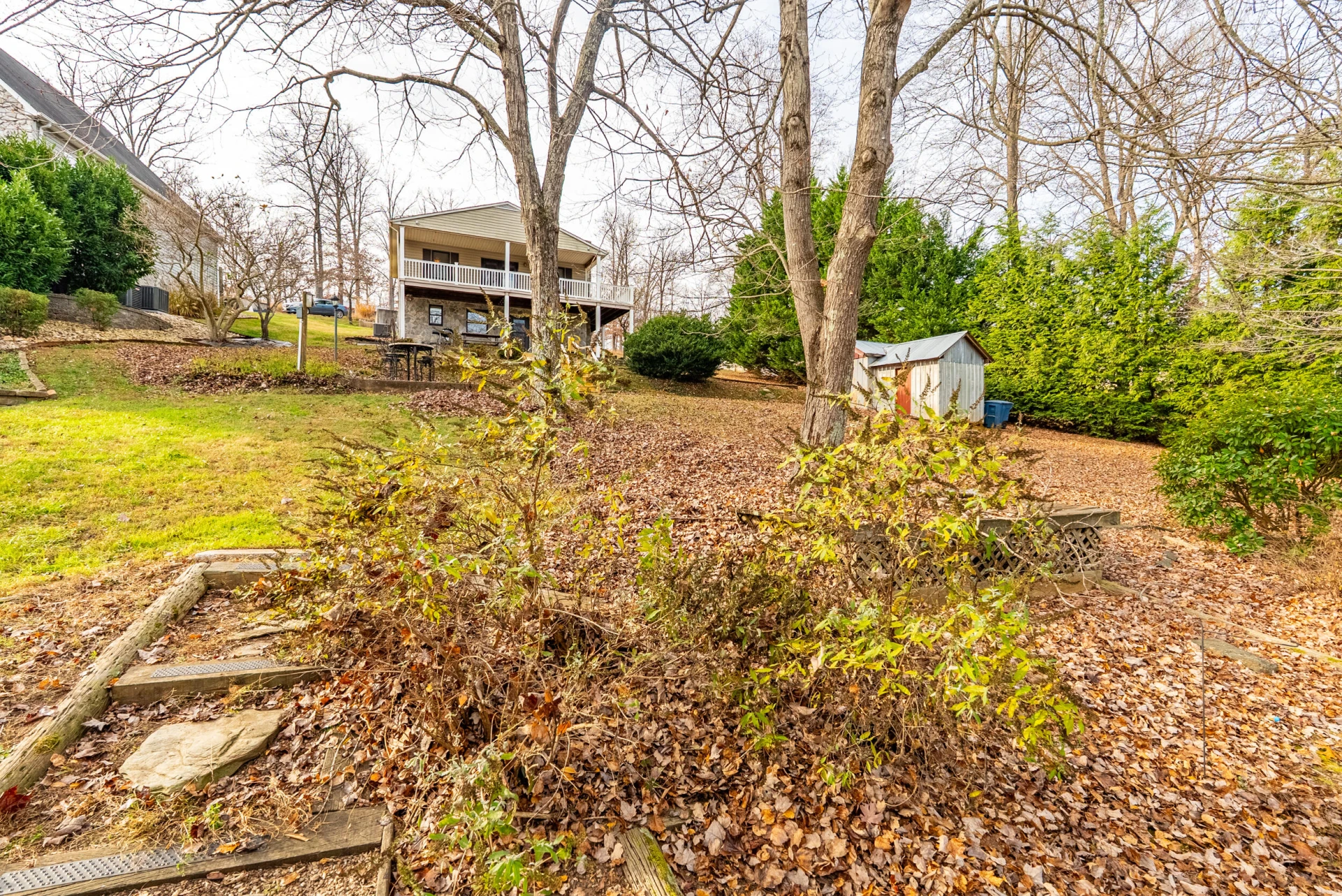 1392 Hermitage CIR - Photo 51
