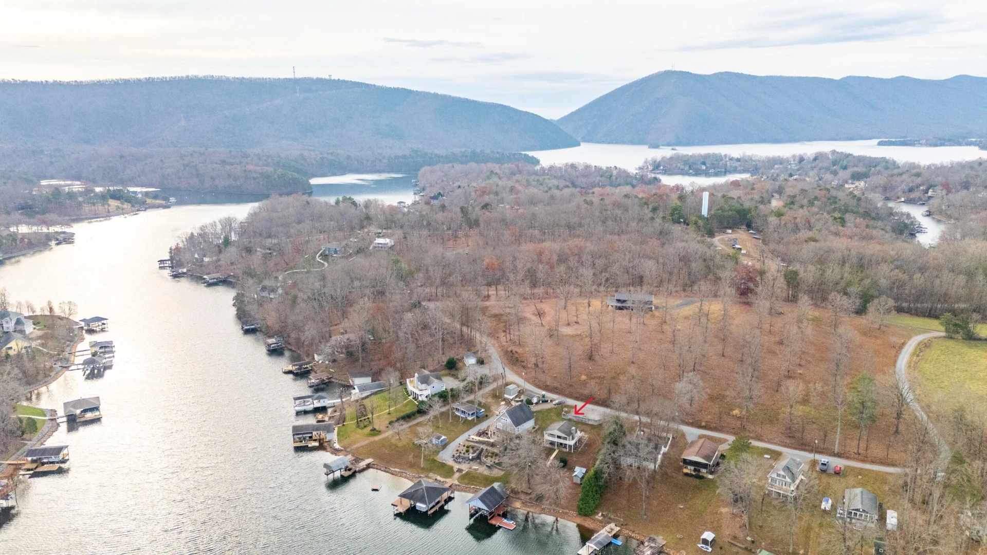 1392 Hermitage CIR - Photo 54