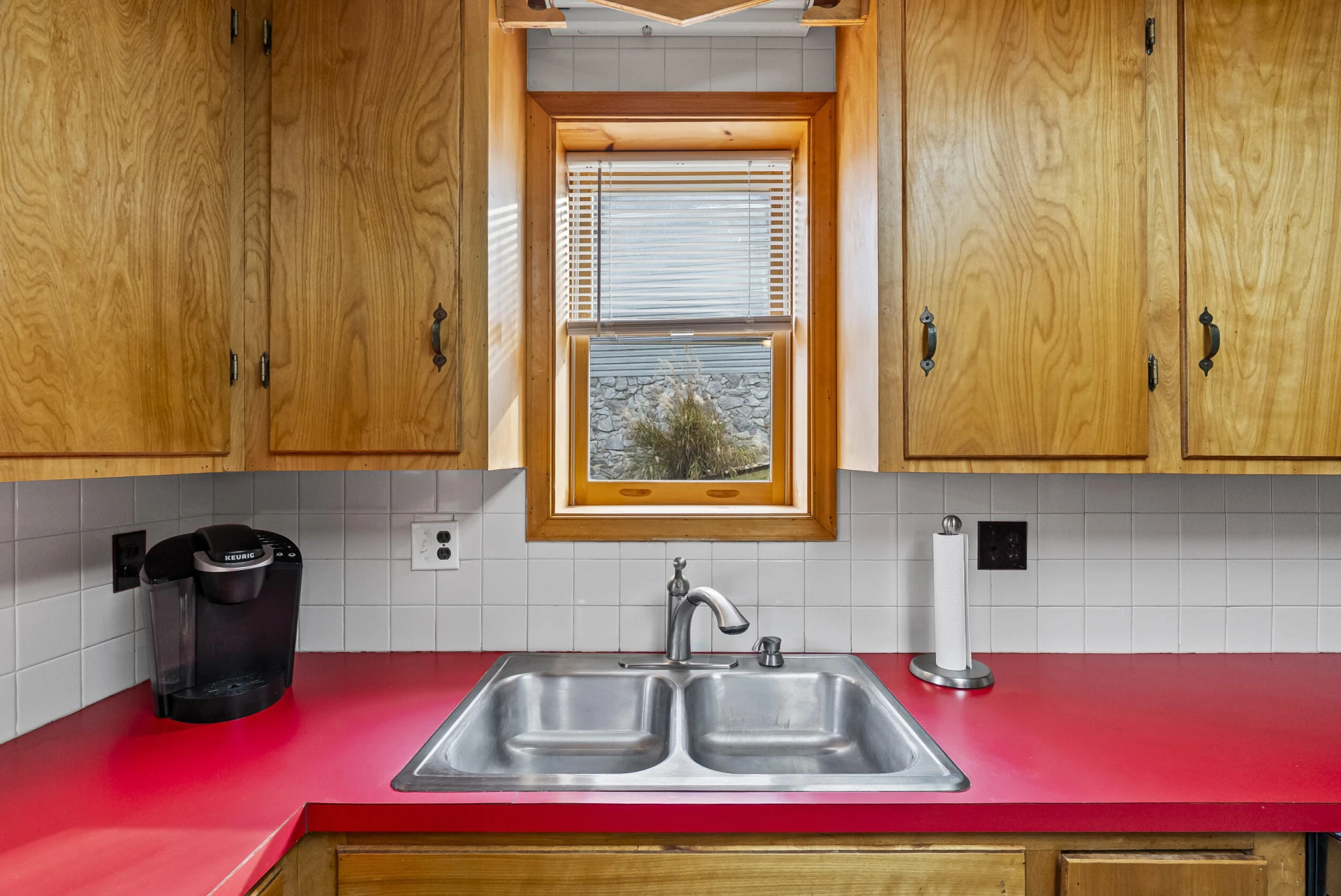 1392 Hermitage CIR - Photo 8
