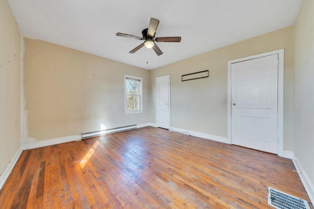 2744 Pecks RD - Photo 13