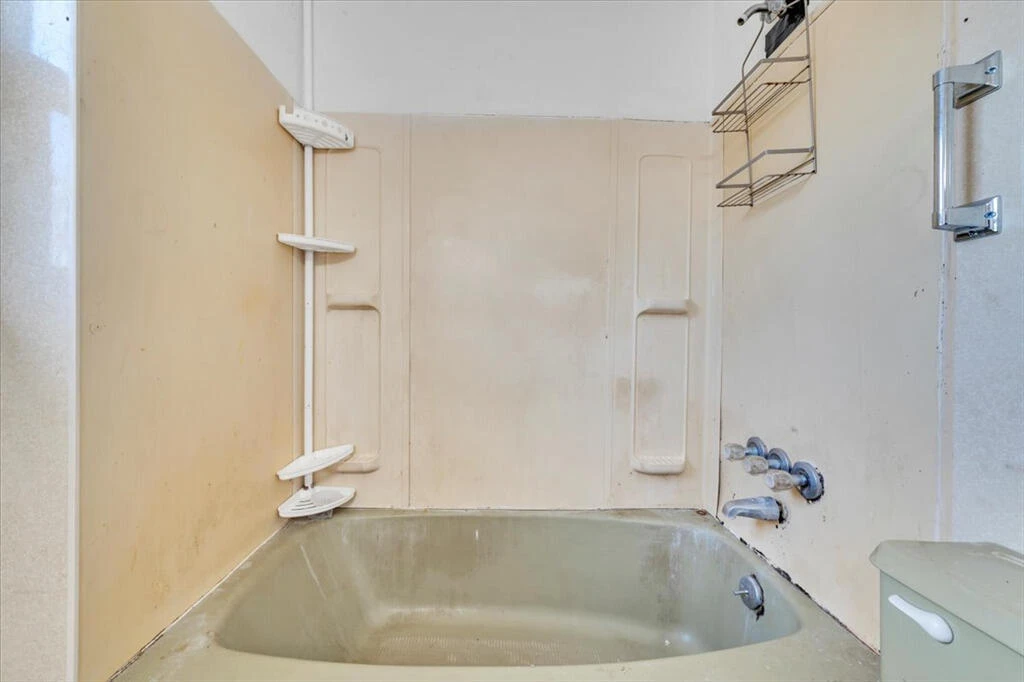 2744 Pecks RD - Photo 17