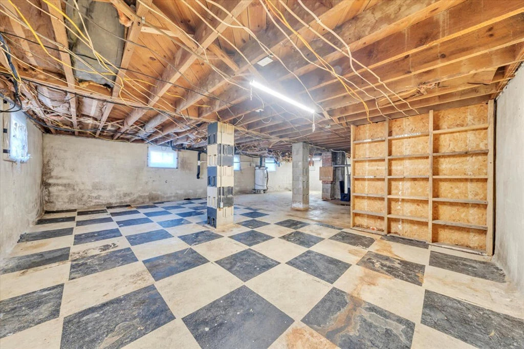 2744 Pecks RD - Photo 30