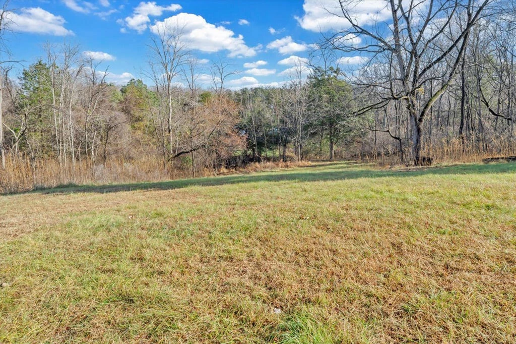 2744 Pecks RD - Photo 36