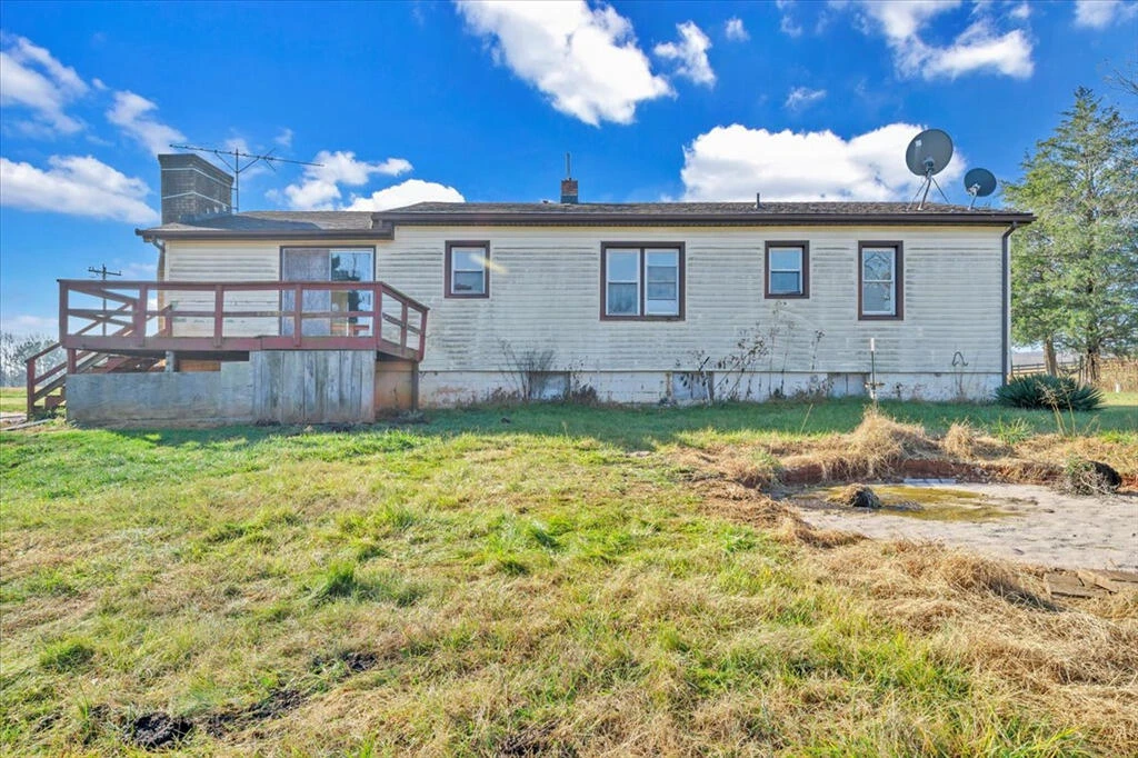 2744 Pecks RD - Photo 38