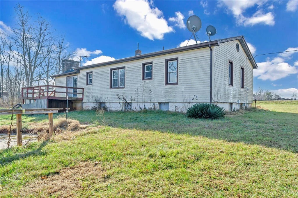 2744 Pecks RD - Photo 42