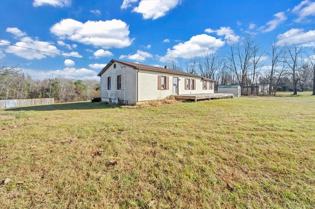 2744 Pecks RD - Photo 45