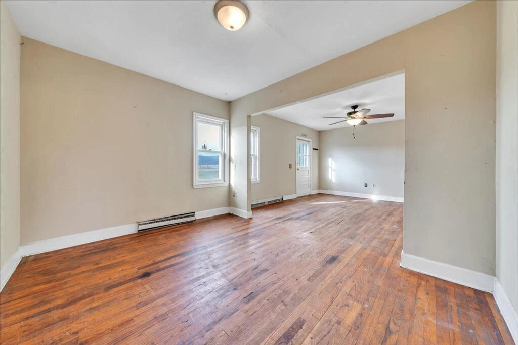 2744 Pecks RD - Photo 7