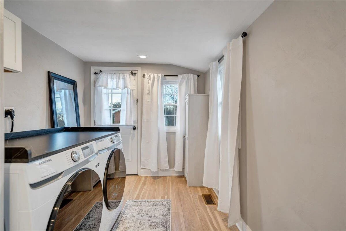 264 Bonavista RD - Photo 14