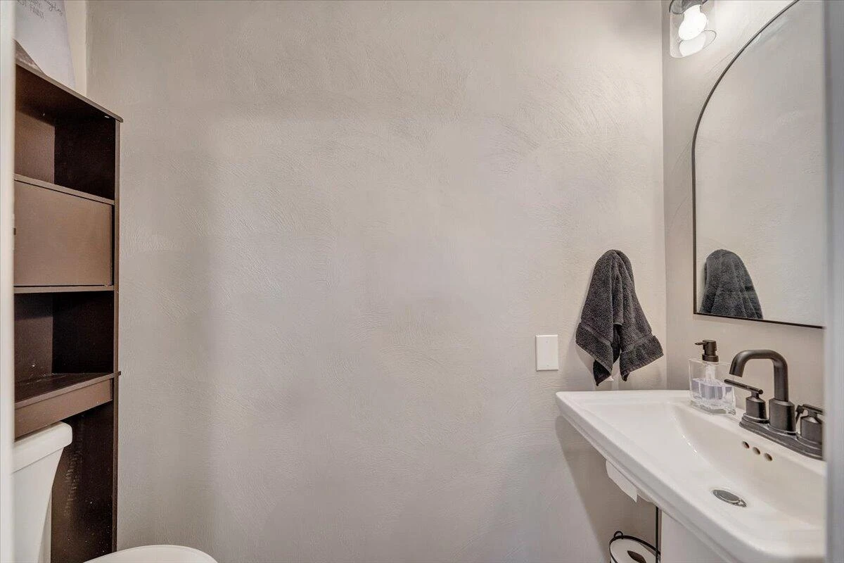 264 Bonavista RD - Photo 15
