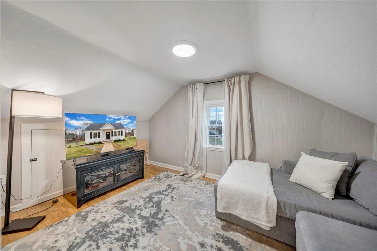 264 Bonavista RD - Photo 24