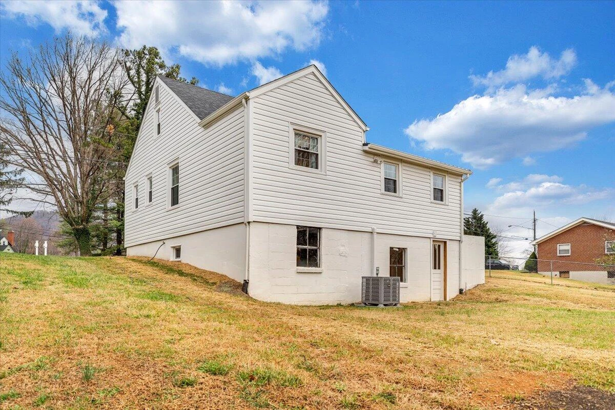 264 Bonavista RD - Photo 36