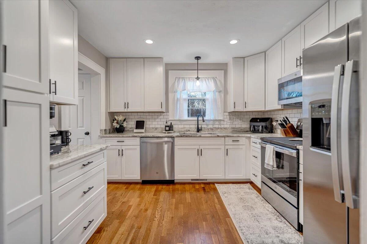 264 Bonavista RD - Photo 9