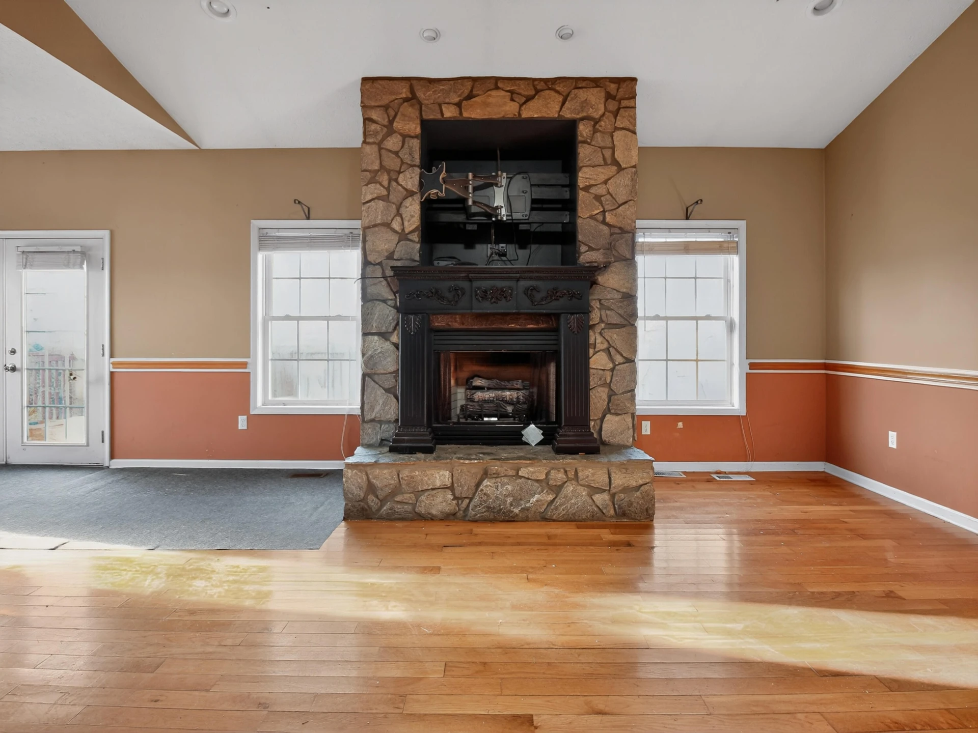 1715 Morewood RD - Photo 6