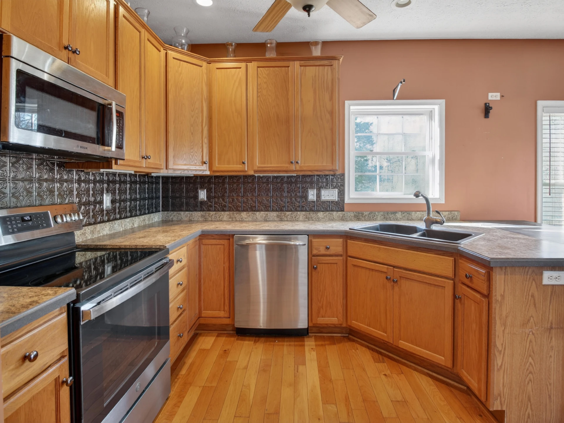 1715 Morewood RD - Photo 9