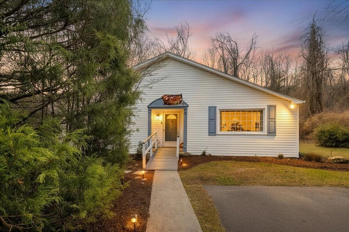 7346 Old Mill RD - Photo 2