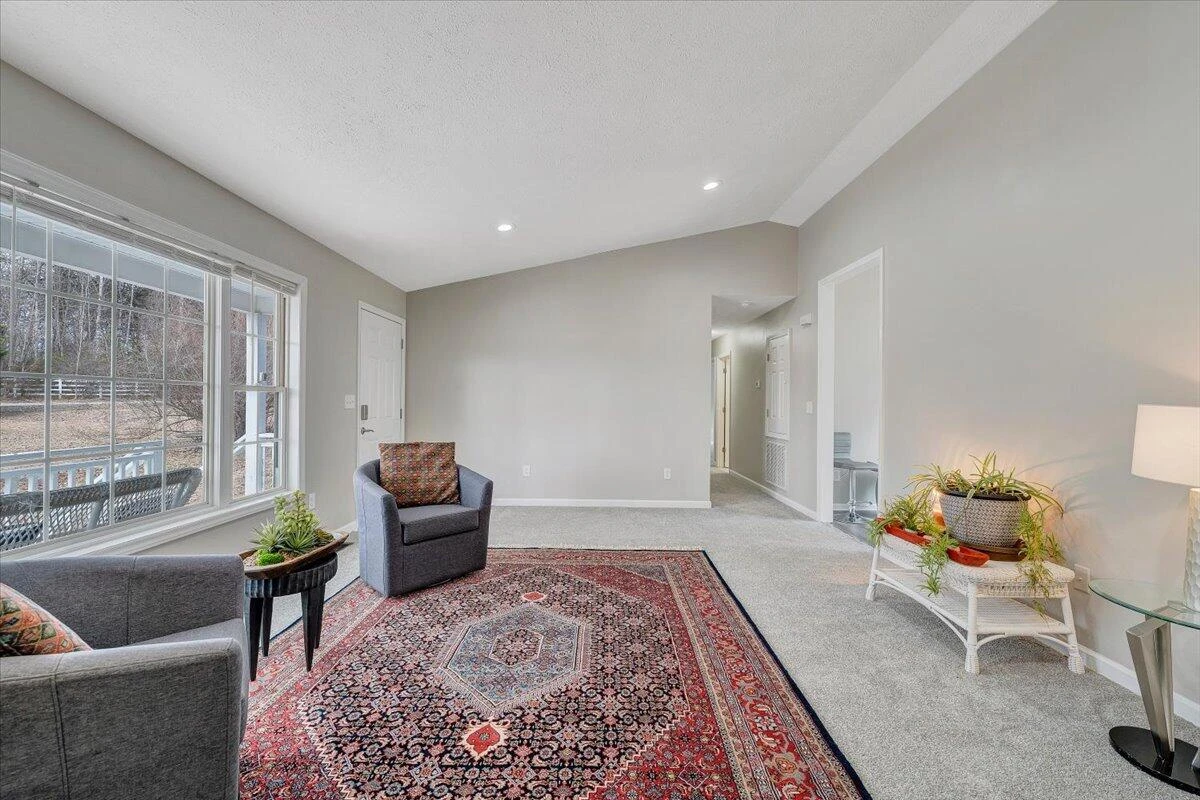 44 Strawberry Banks DR - Photo 15