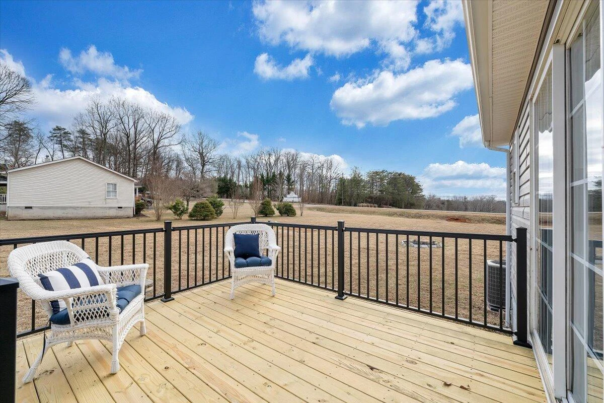 44 Strawberry Banks DR - Photo 40