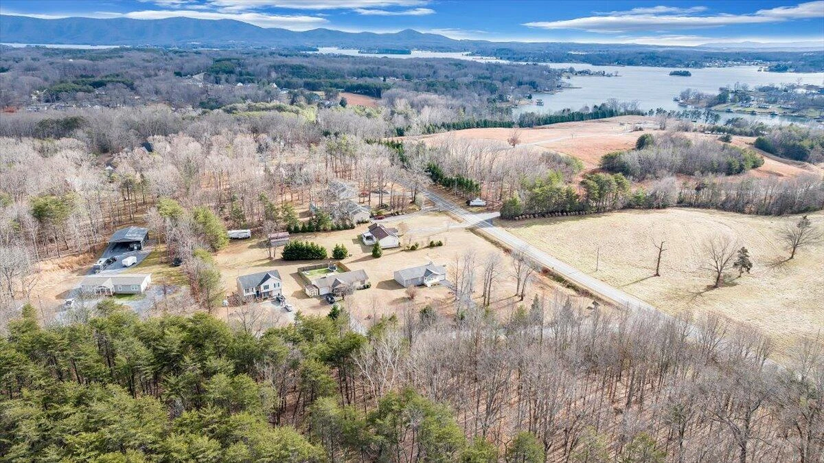 44 Strawberry Banks DR - Photo 56