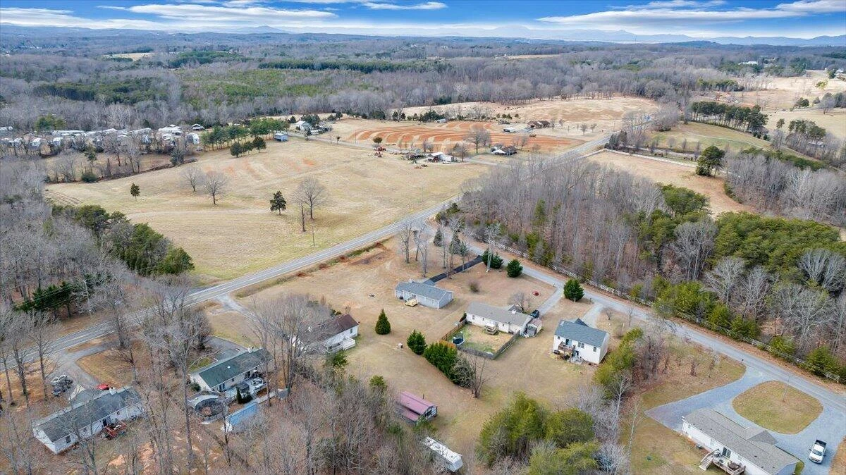 44 Strawberry Banks DR - Photo 58