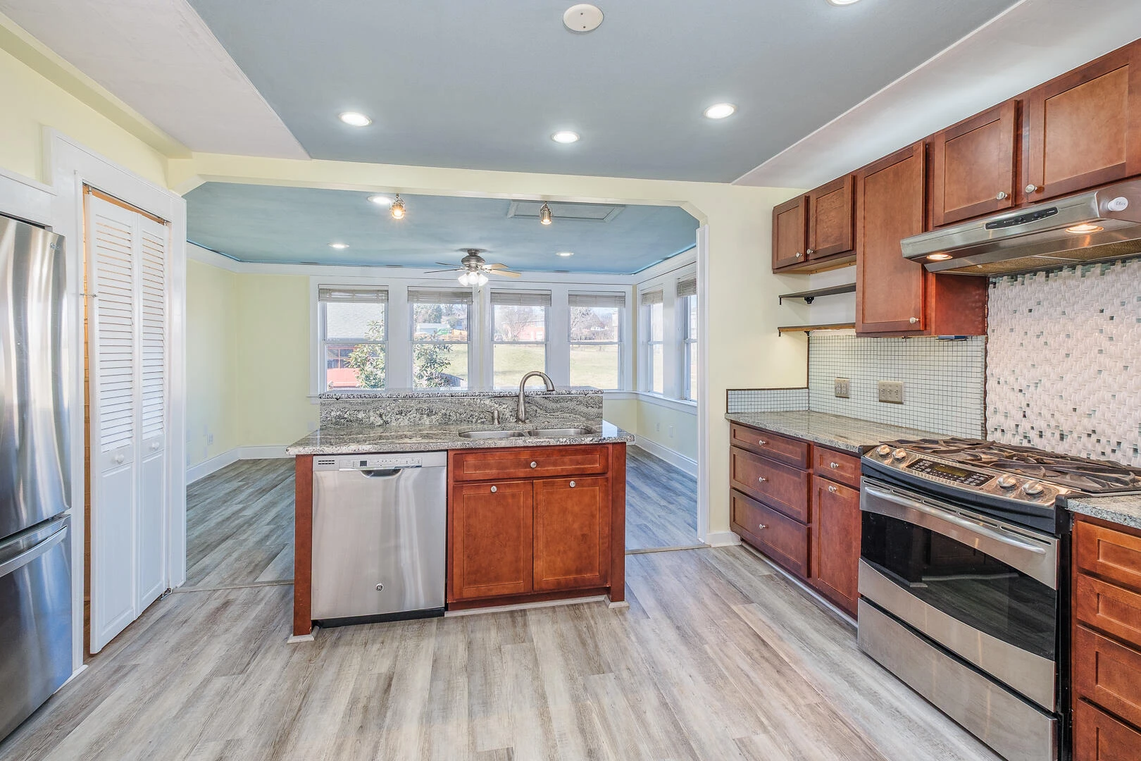 244 Huntington BLVD NE - Photo 21