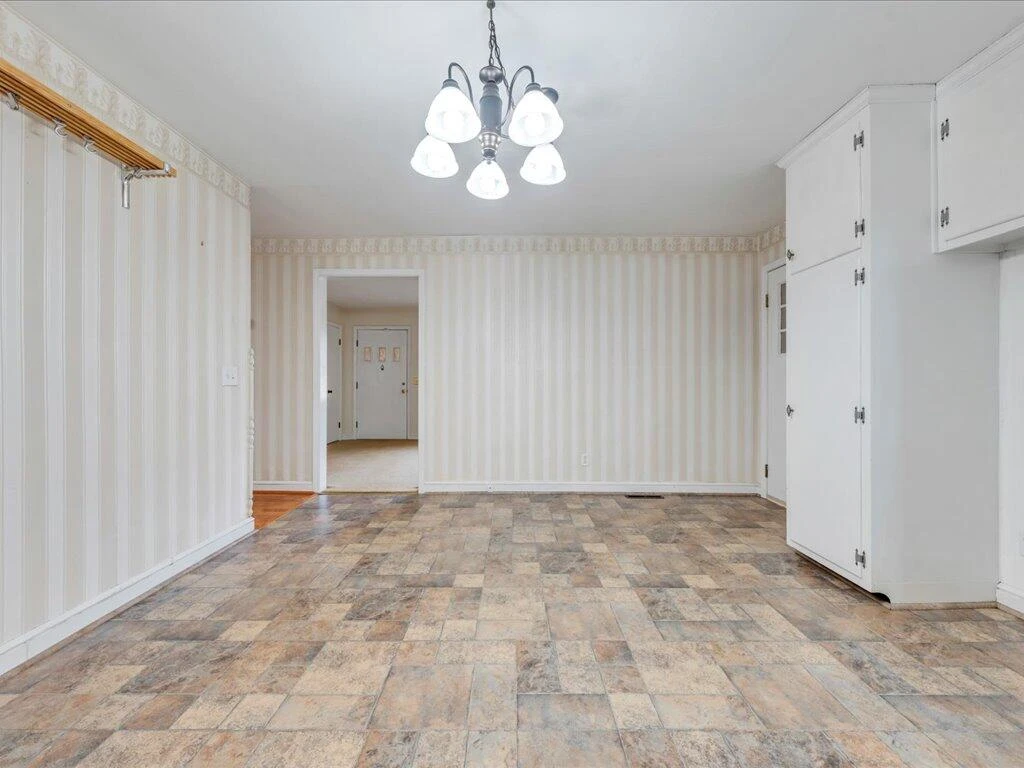 5067 Kings Mountain RD - Photo 8