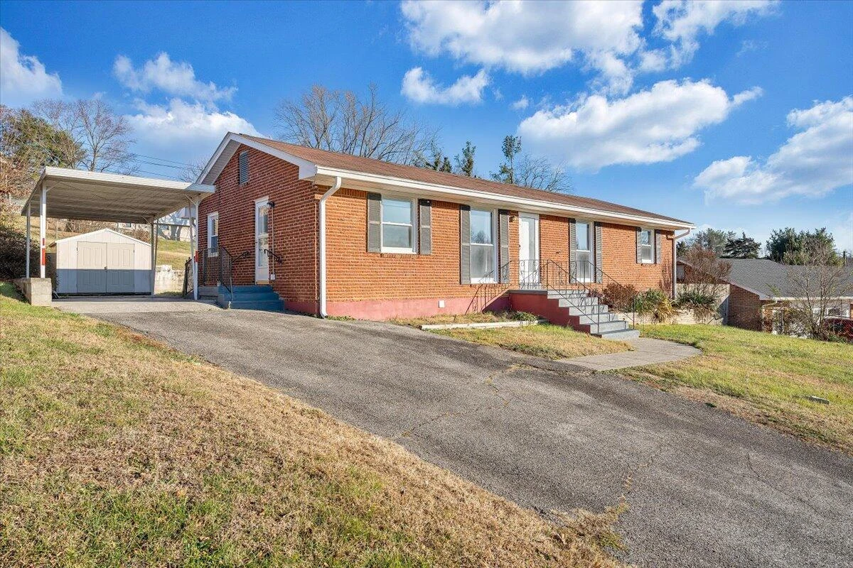 163 Tampa DR - Photo 3