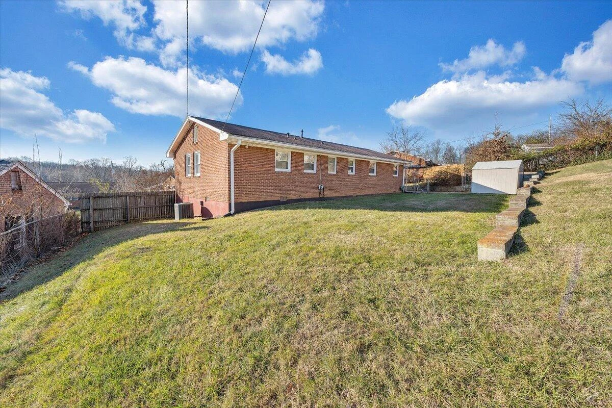 163 Tampa DR - Photo 30