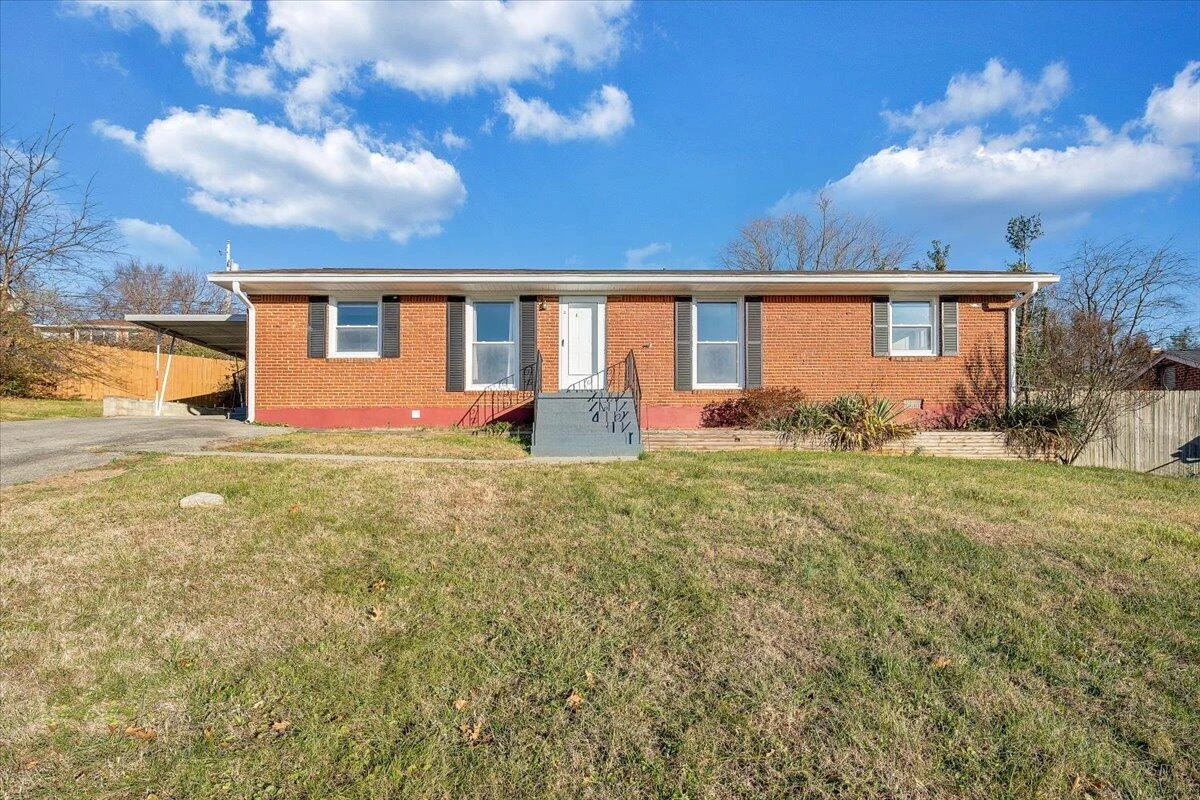 163 Tampa DR - Photo 4