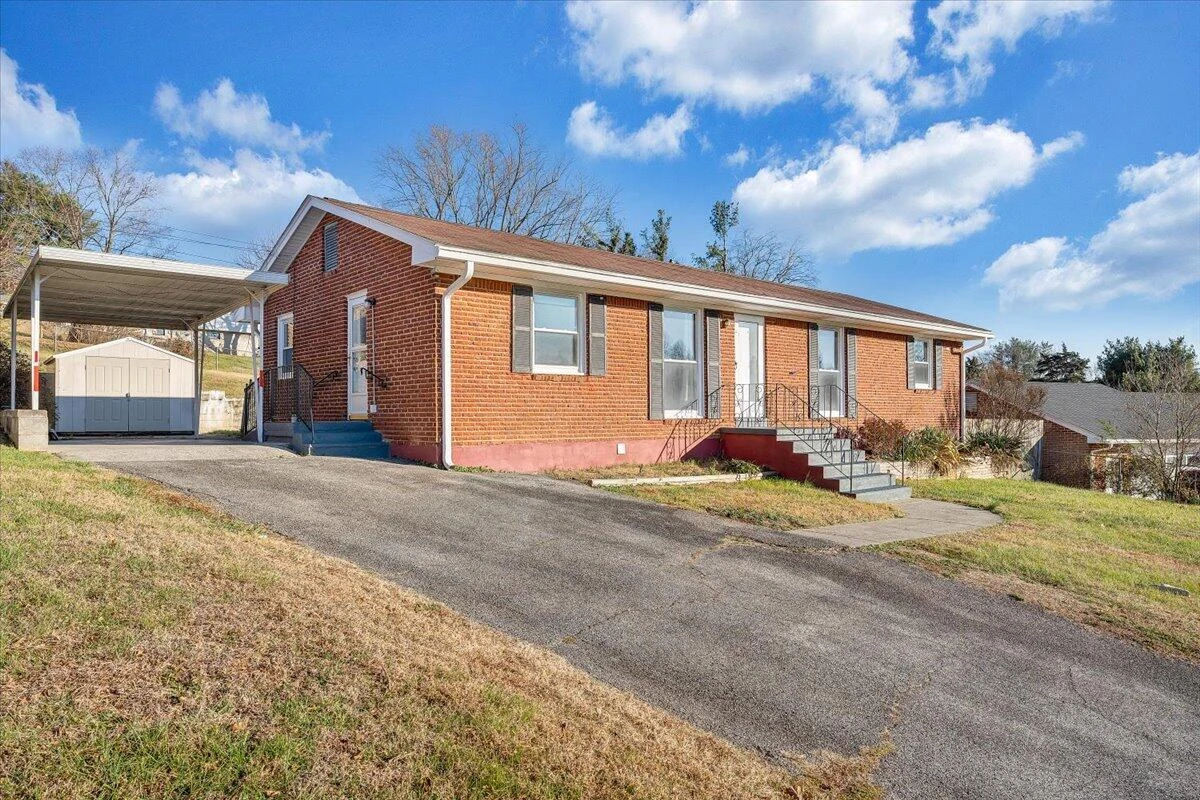 163 Tampa DR - Photo 5