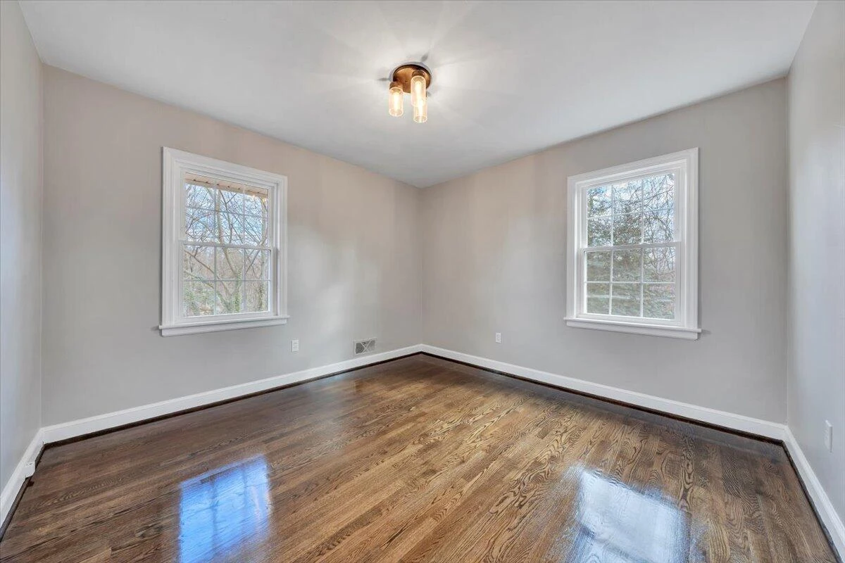 3406 Poplar DR - Photo 23