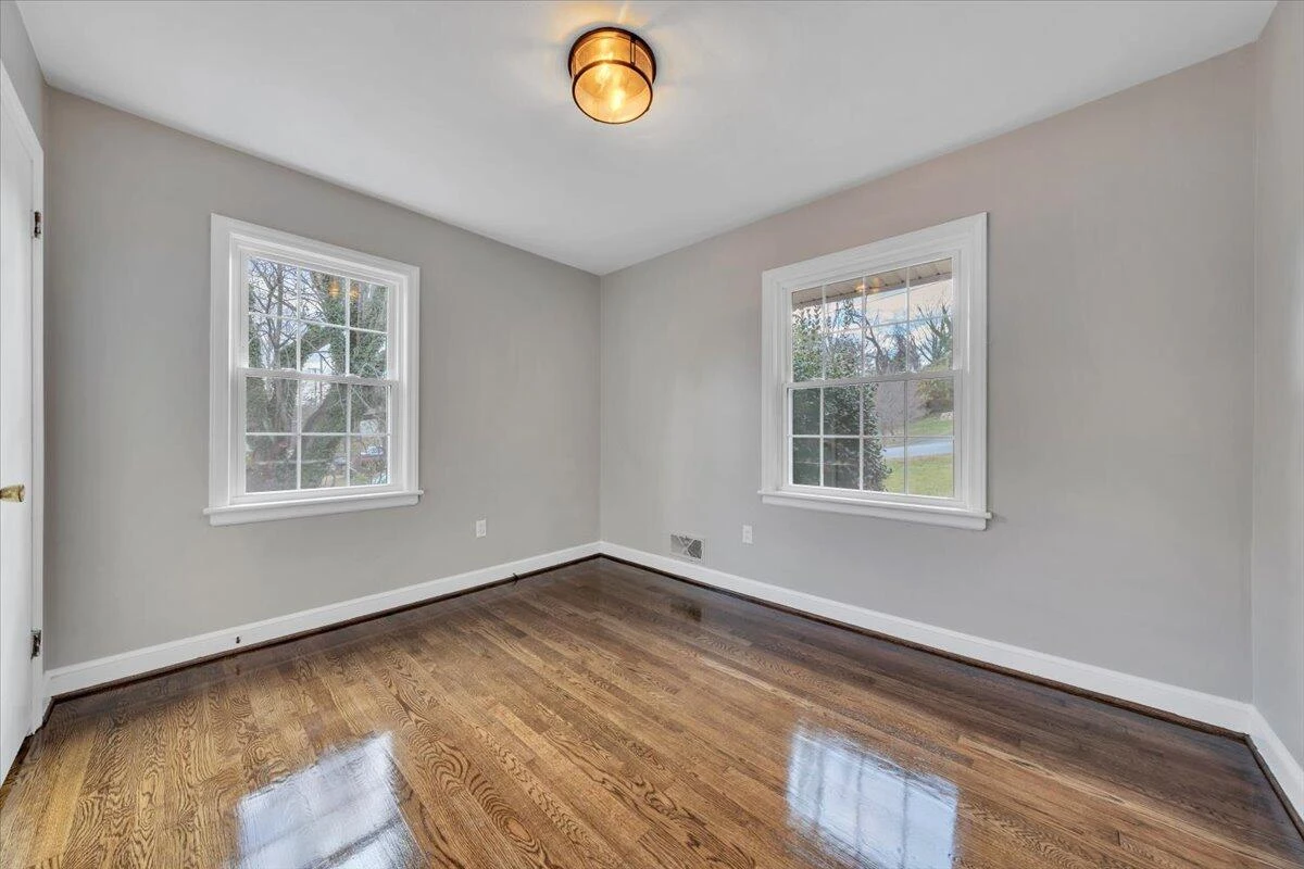 3406 Poplar DR - Photo 25