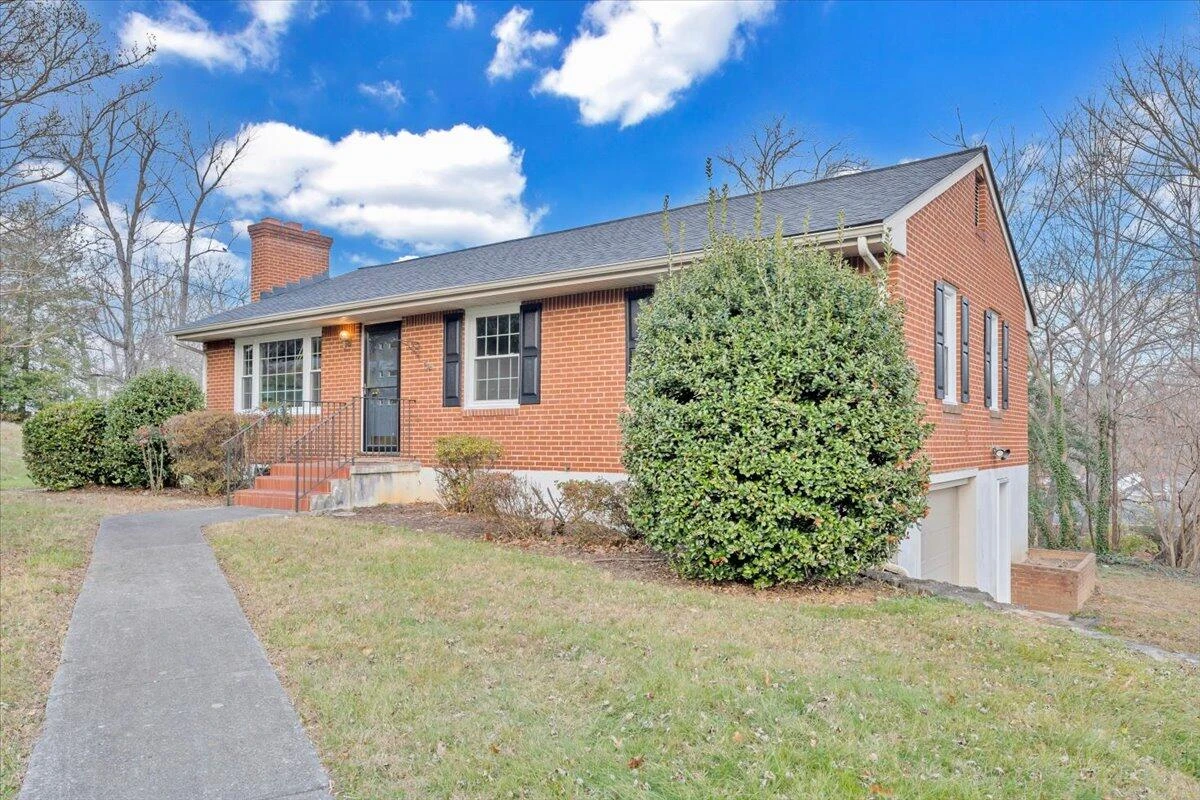 3406 Poplar DR - Photo 52
