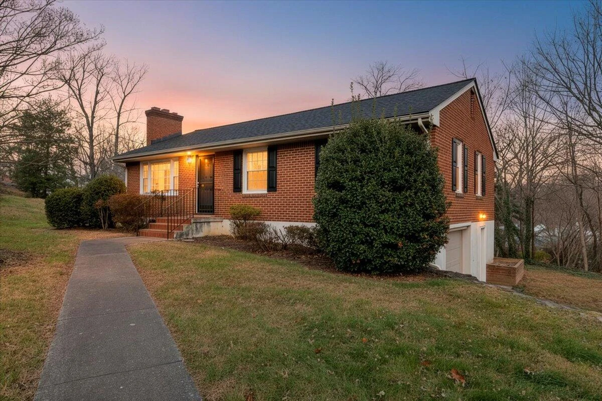 3406 Poplar DR - Photo 57