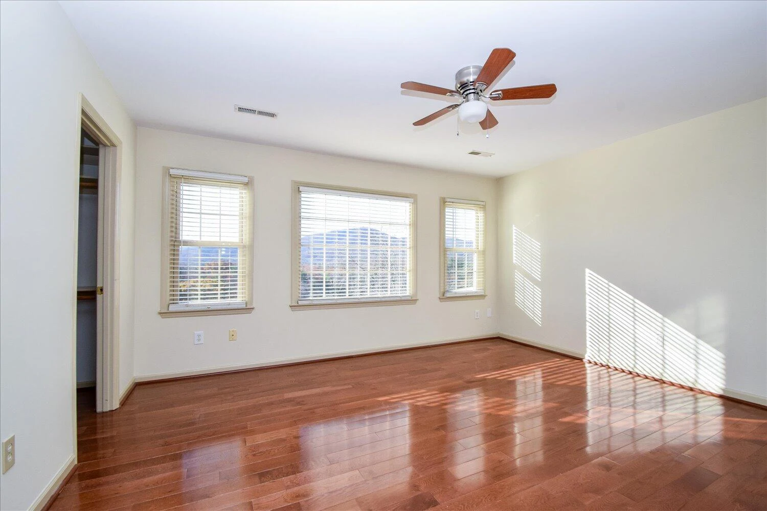 3750 Kenwick TRL - Photo 11