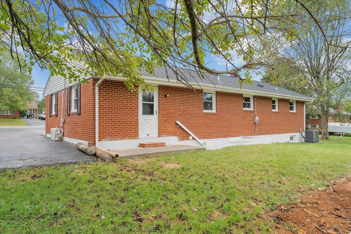 117 Blue Ridge DR - Photo 10