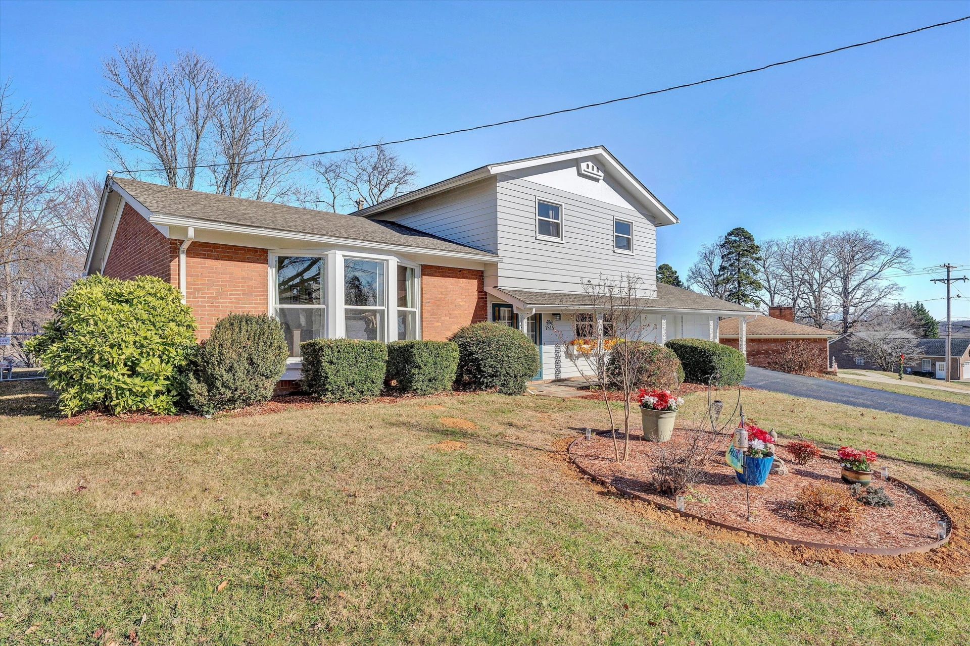 1815 June DR - Photo 2